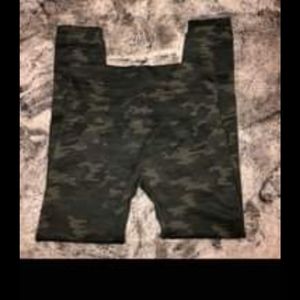 Spanx camo leggings XL